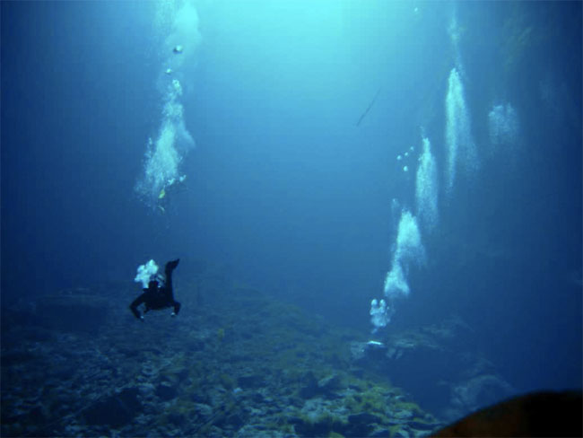 Cocklebiddy Cave, Australia - World's Best Places for Scuba Diving