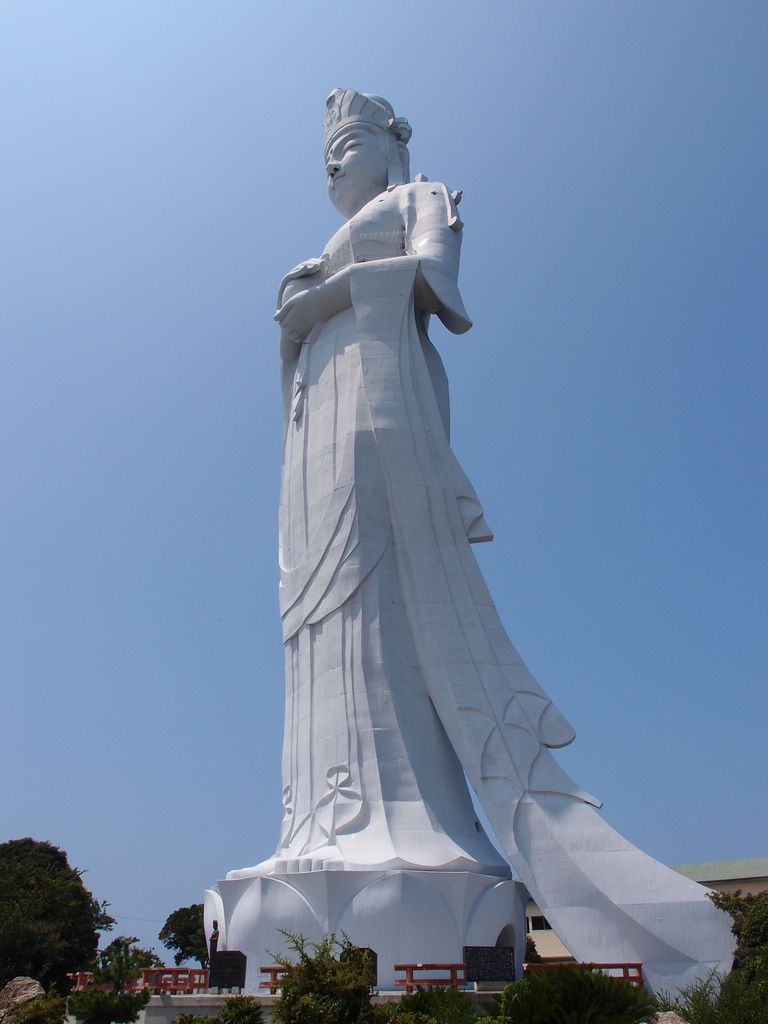 Tokyo Wan Kannon - Tallest And Most Majestic Statues In The World